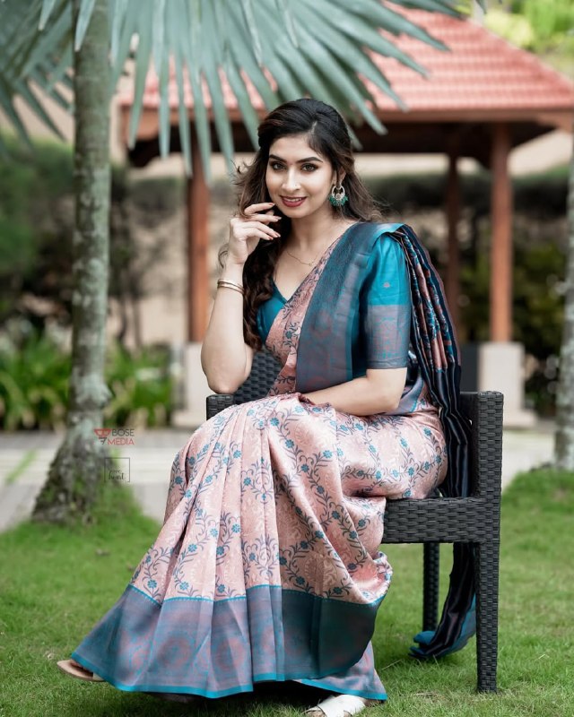 Pink Banarasi Silk Saree - Image 2